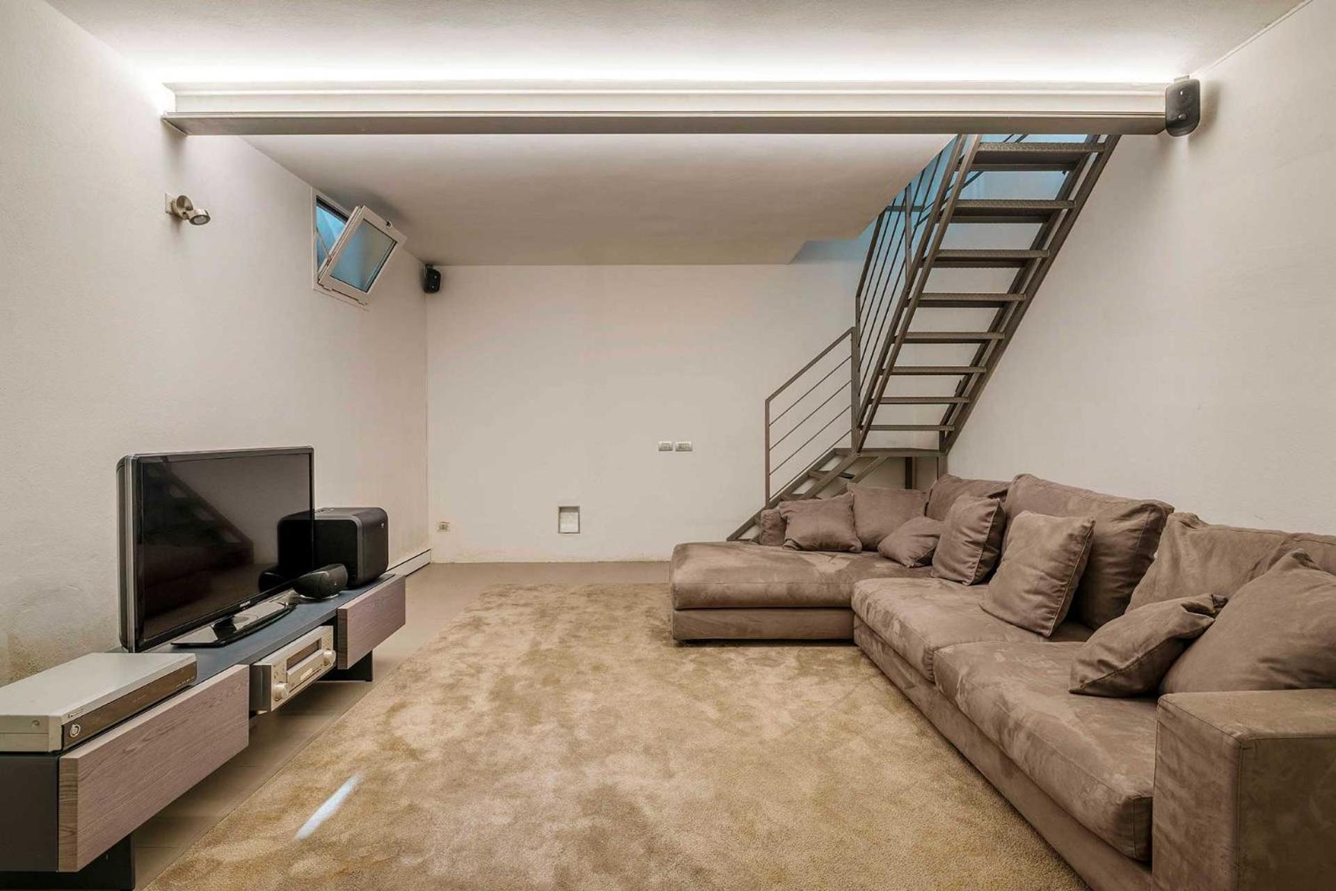 Luvi - Pietro Custodi * Milan